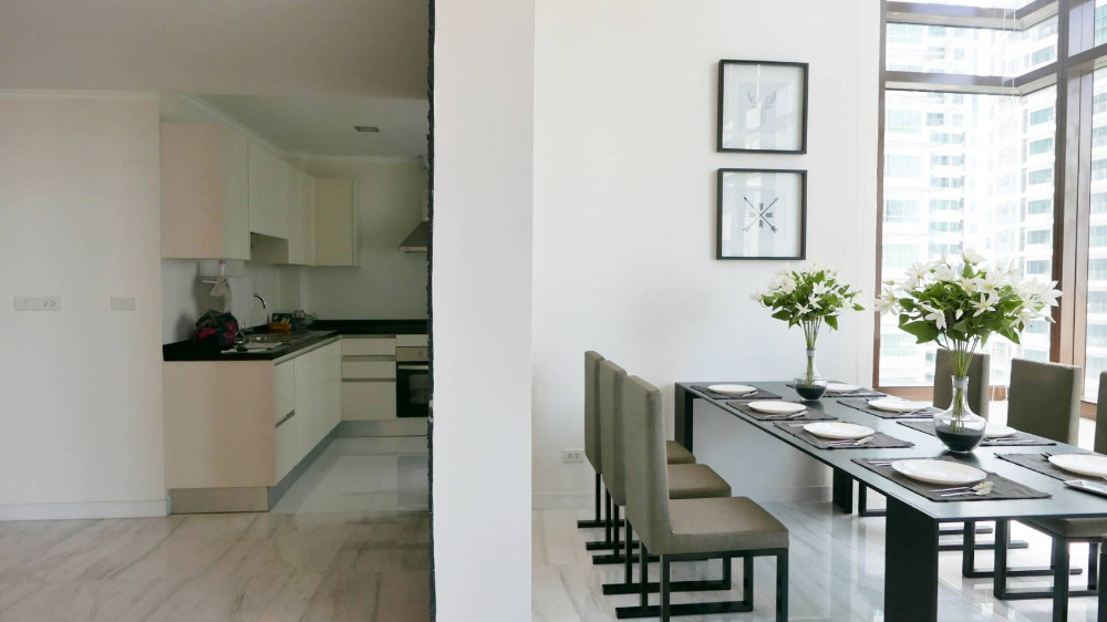 The Emporio Place Sukhumvit 24: 2bed 2bath Duplex + study 140.58sqm. 26,800,000 Am: 0656199198