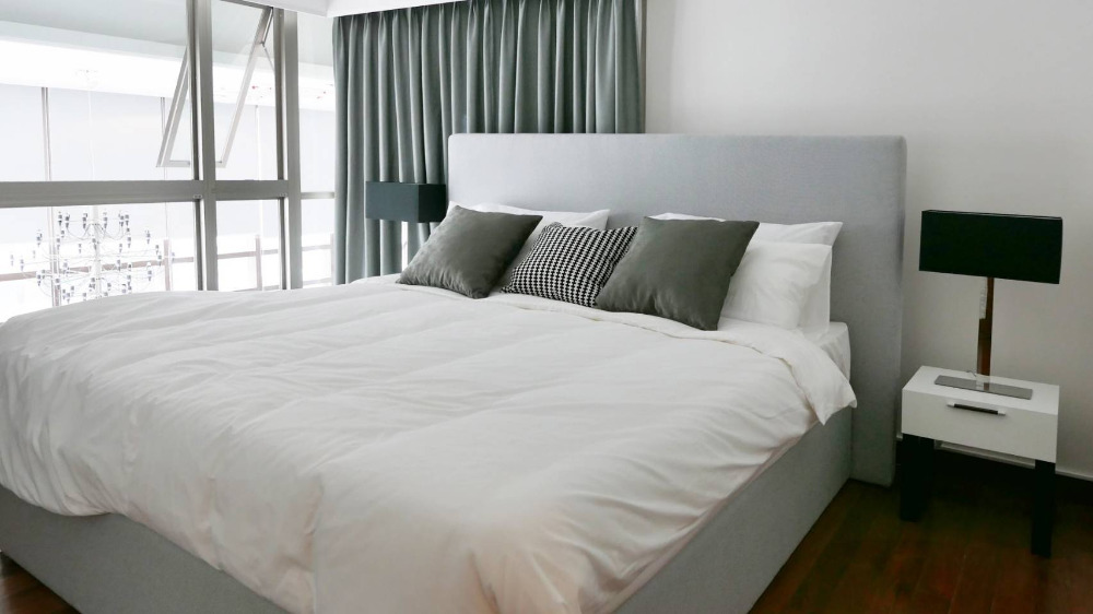 The Emporio Place Sukhumvit 24: 2bed 2bath Duplex + study 140.58sqm. 26,800,000 Am: 0656199198