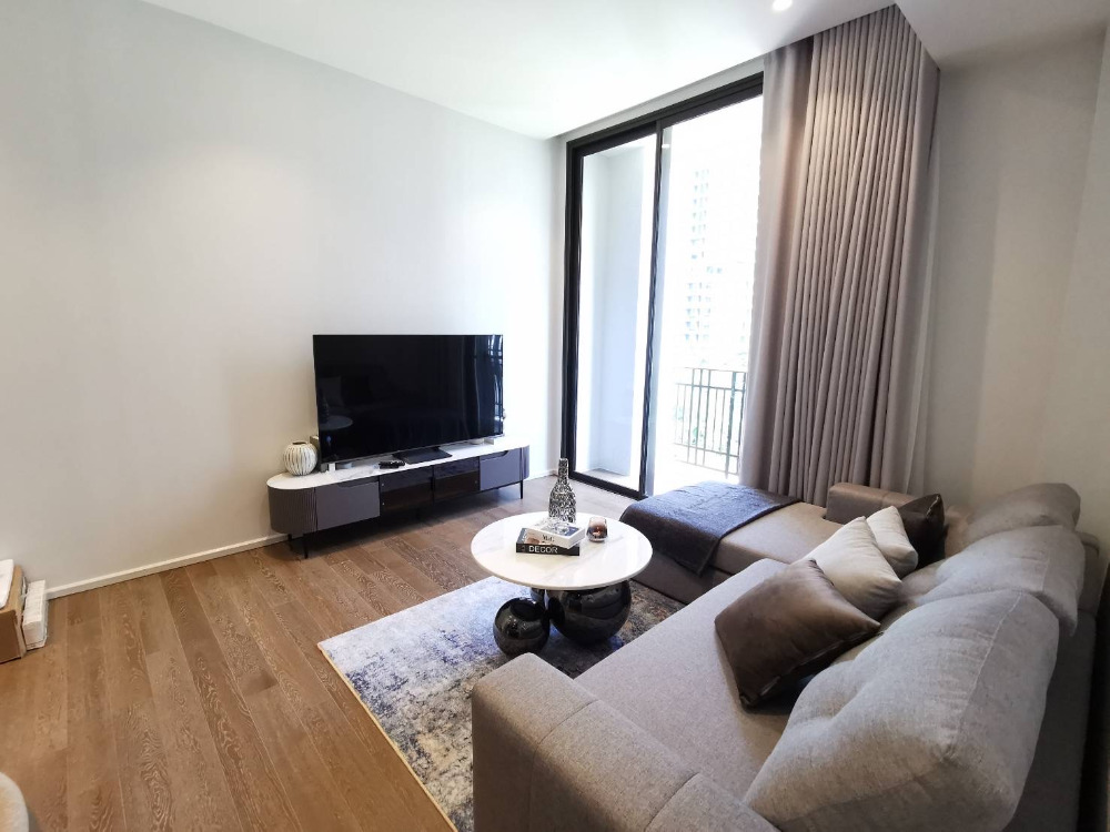 Muniq Langsuan: 1bed 1bath 56.42sqm. 65,000/mth Am: 0656199198