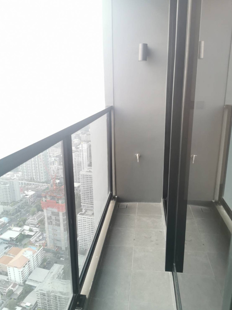 Park Origin Thonglor: 2bed 2bath 68.72sqm. 24,650,000 Am: 0656199198