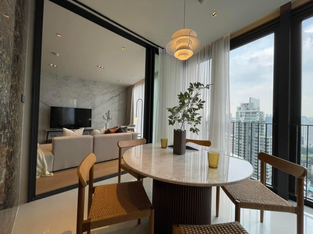 Beatniq Sukhumvit 32: 2+1bed 2bath 107.61 sqm 150,000/mth Am: 0656199198