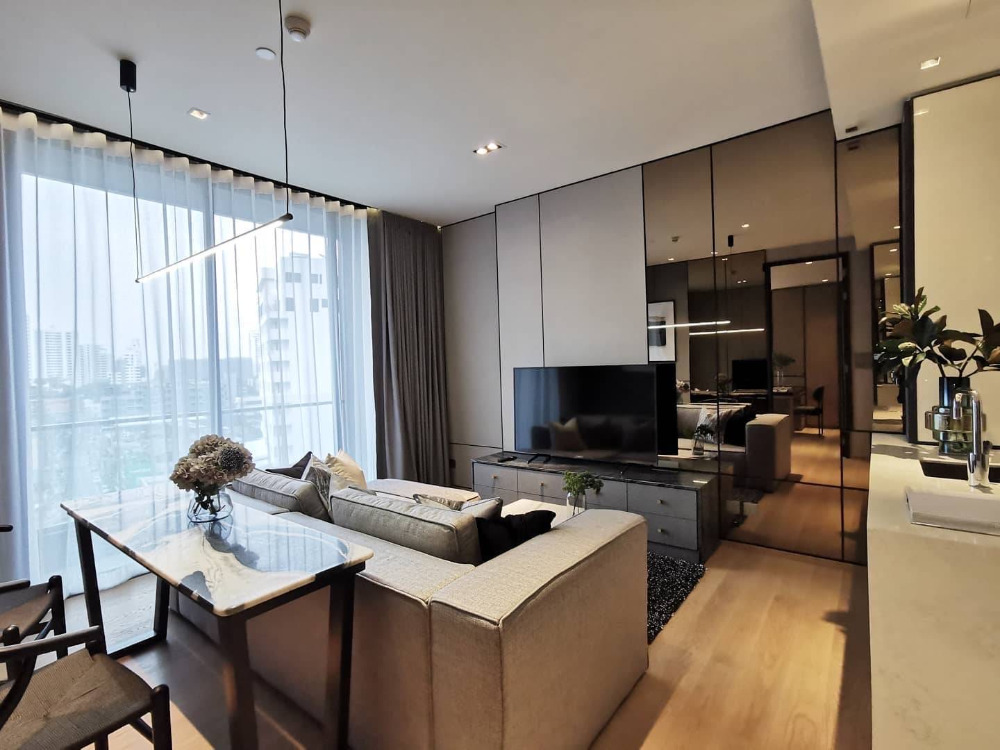 Beatniq Sukhumvit 32: 1bed 55sqm. 15,000,000 Am: 0656199198