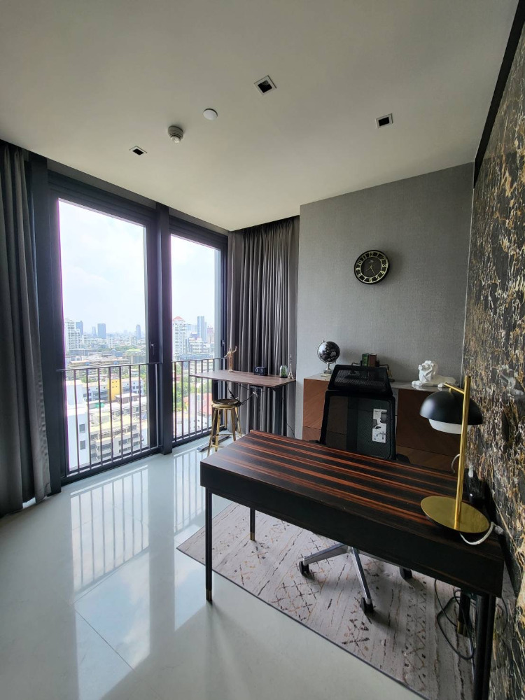 Beatniq Sukhumvit 32: 2+1bed 2bath 107.61 sqm 34,000,000 Am: 0656199198