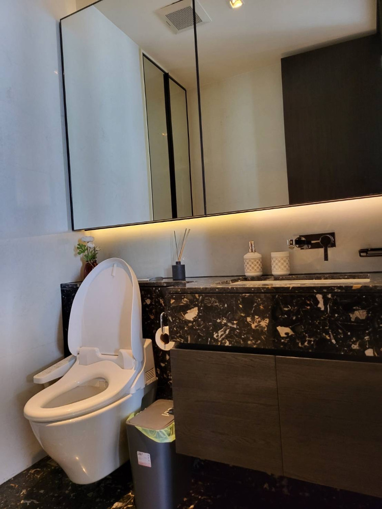 Beatniq Sukhumvit 32: 2+1bed 2bath 107.61 sqm 34,000,000 Am: 0656199198