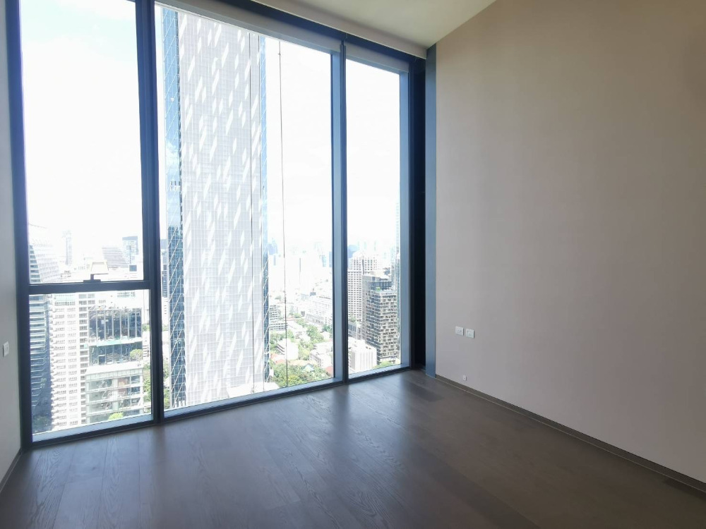 Scope Langsuan Penthouse: whole floor 4bed 5bath + maid 463.12sqm. 450,000,000 Am: 0656199198