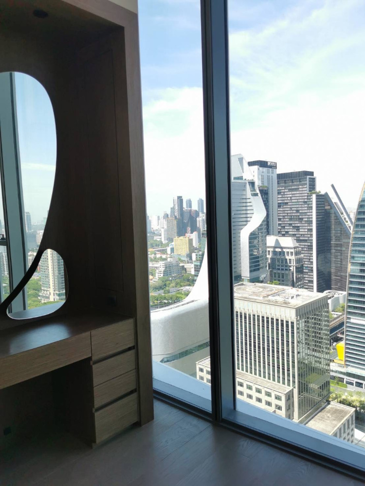 Scope Langsuan Penthouse: whole floor 4bed 5bath + maid 463.12sqm. 450,000,000 Am: 0656199198