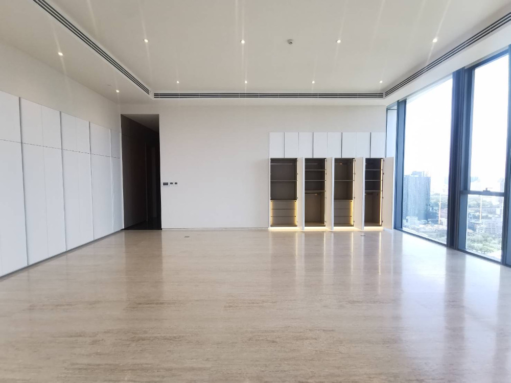 Scope Langsuan Penthouse whole floor 453.49sqm. 570,000,000 Am: 0656199198