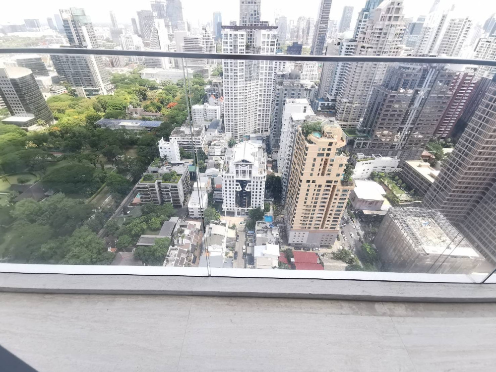 Scope Langsuan Penthouse whole floor 453.49sqm. 570,000,000 Am: 0656199198