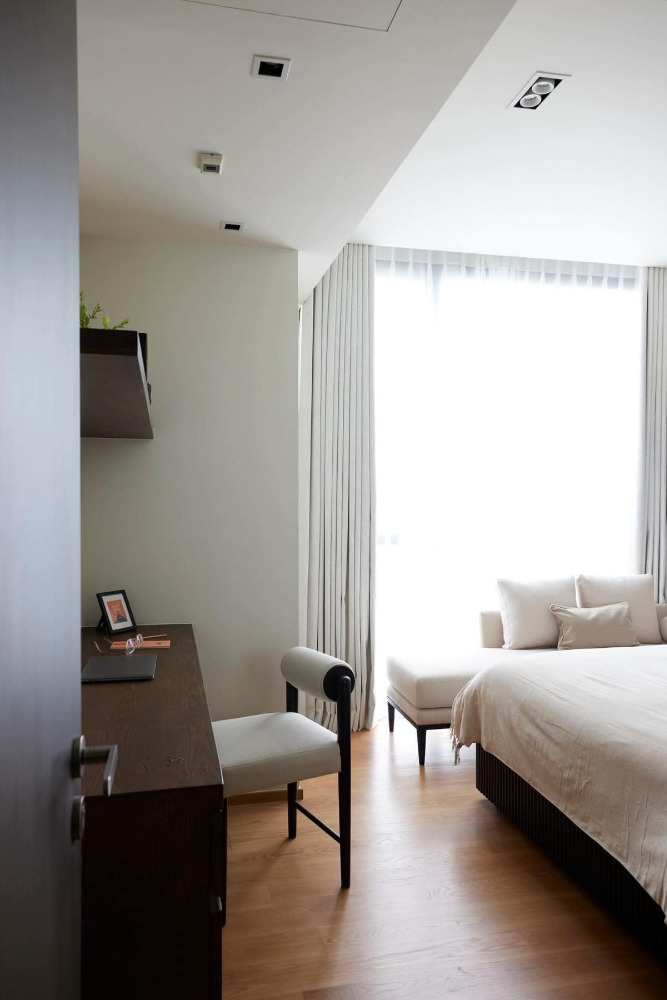 Beatniq Sukhumvit 32 Duplex: 103sqm. 2bed 2bath 130,000/mth Am: 0656199198