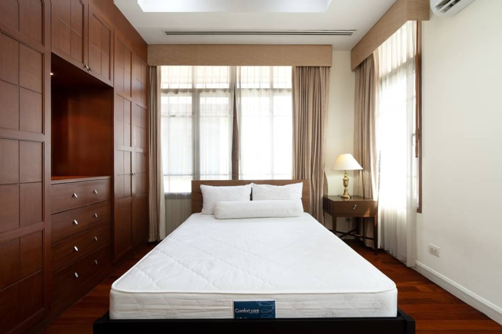 Baan Sansiri Sukhumvit 67 4bed 5bath 275,000/mth Am: 0656199198