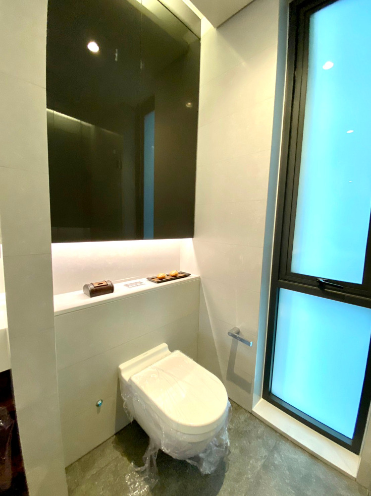 TELA Thonglor: 3bed 3bath 201.80sqm 199,000/mth Am: 0656199198