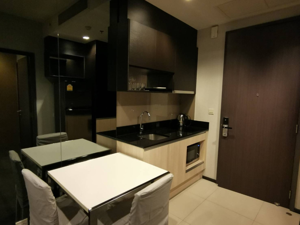 Edge Sukhumvit 23: 1bed 1bath 33.48sqm. 29,000/mth Am: 0656199198