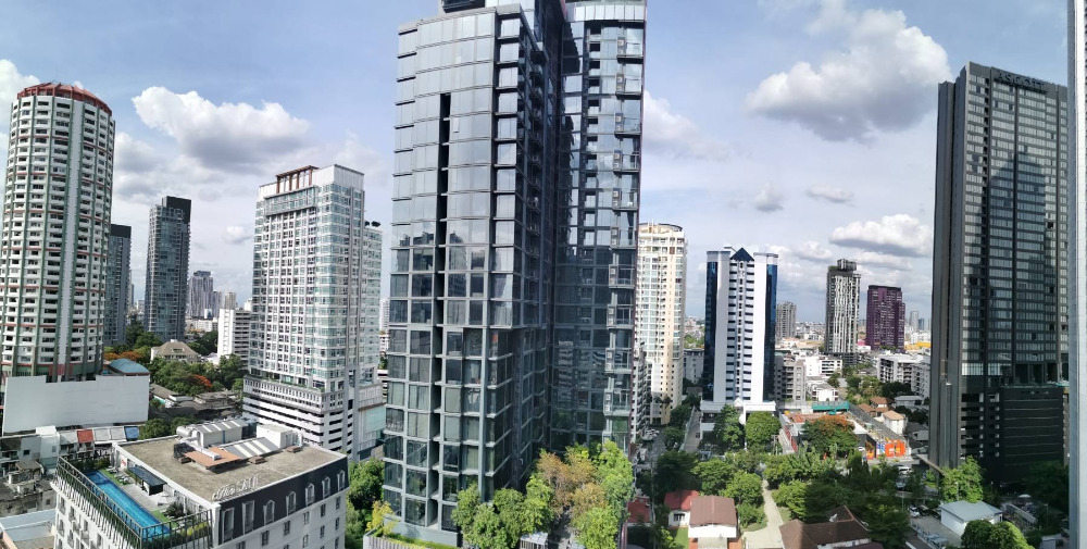 The Strand Thonglor 2bed 2bath 80.21sqm. 30,800,000 Am: 0656199198