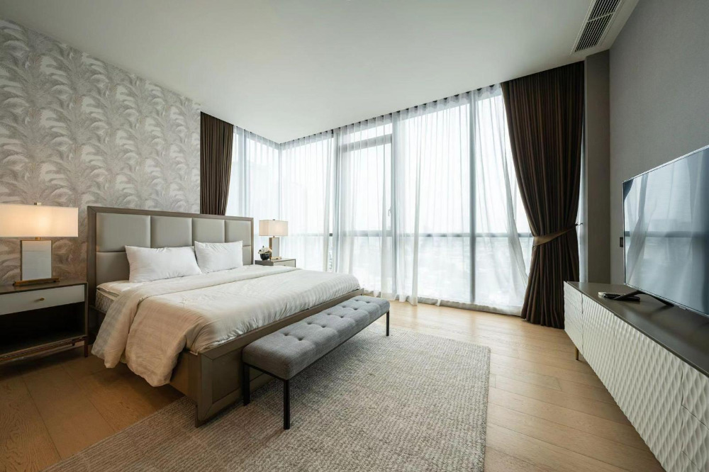 The Monument Thonglor: 2bed 3bath 125sqm. 34,590,000 Am: 0656199198