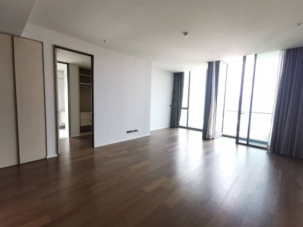 Kraam Sukhumvit 26: 2bed 2bath 100.93sqm. 34,000,000 Am: 0656199198