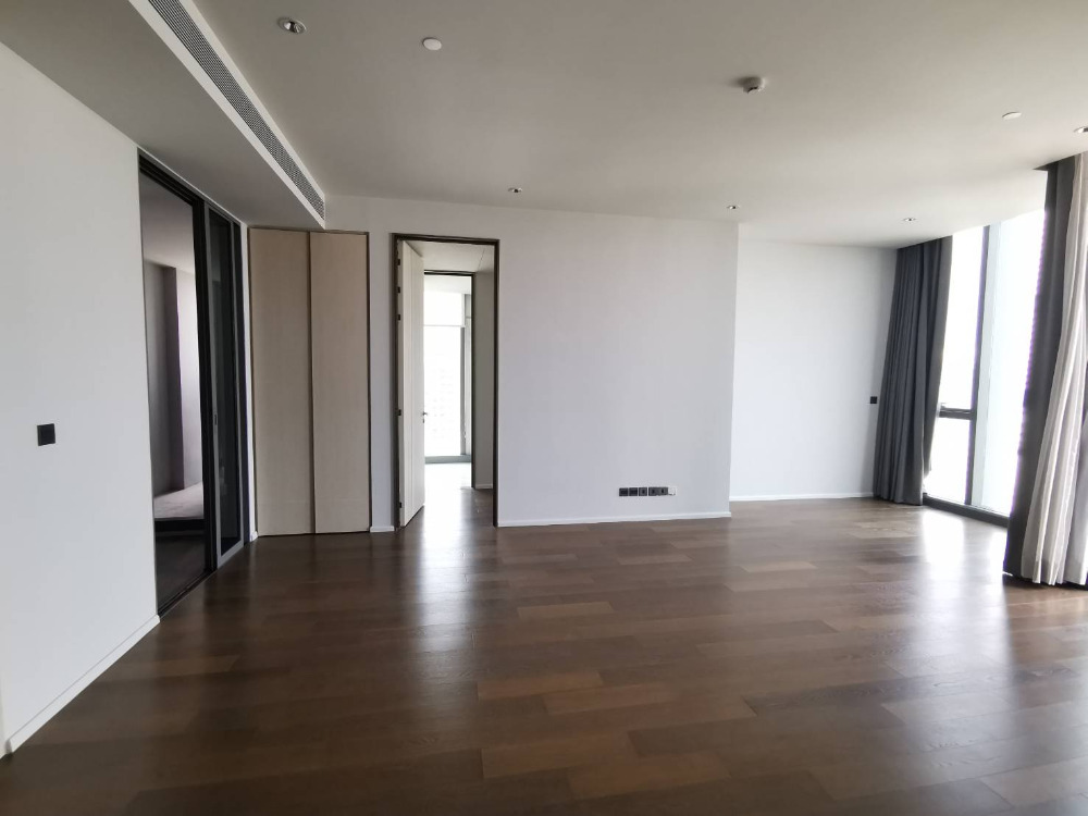 Kraam Sukhumvit 26: 2bed 2bath 100.93sqm. 34,000,000 Am: 0656199198