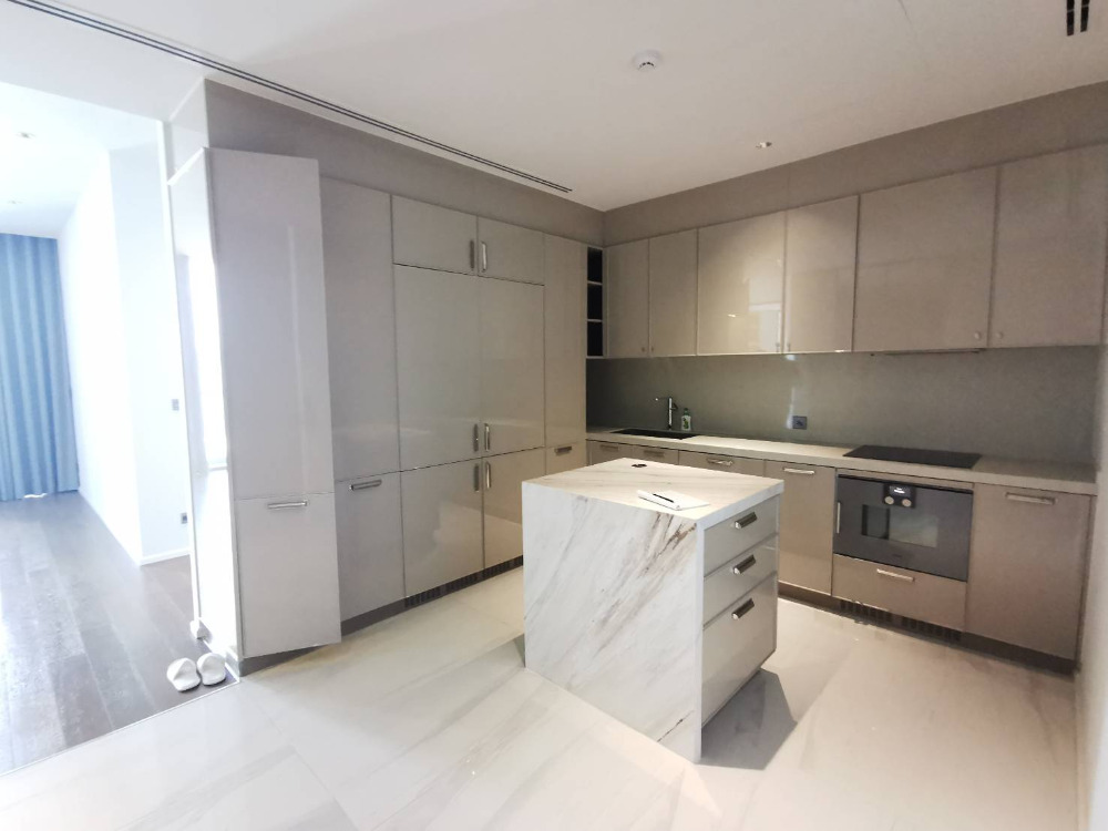 Kraam Sukhumvit 26: 2bed 2bath 100.93sqm. 34,000,000 Am: 0656199198