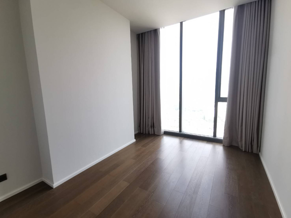 Kraam Sukhumvit 26: 2bed 2bath 100.93sqm. 34,000,000 Am: 0656199198