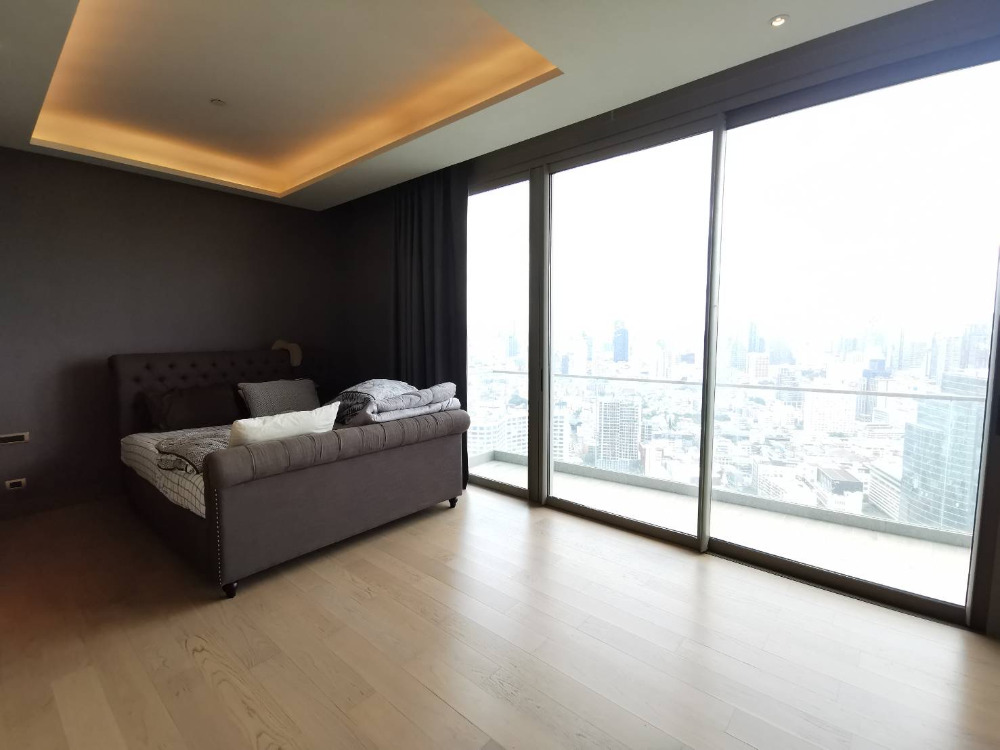 The Residences at Mandarin Oriental Bangkok: 3bed 4bath 223 sq.m 123,000,000 Am: 0656199198