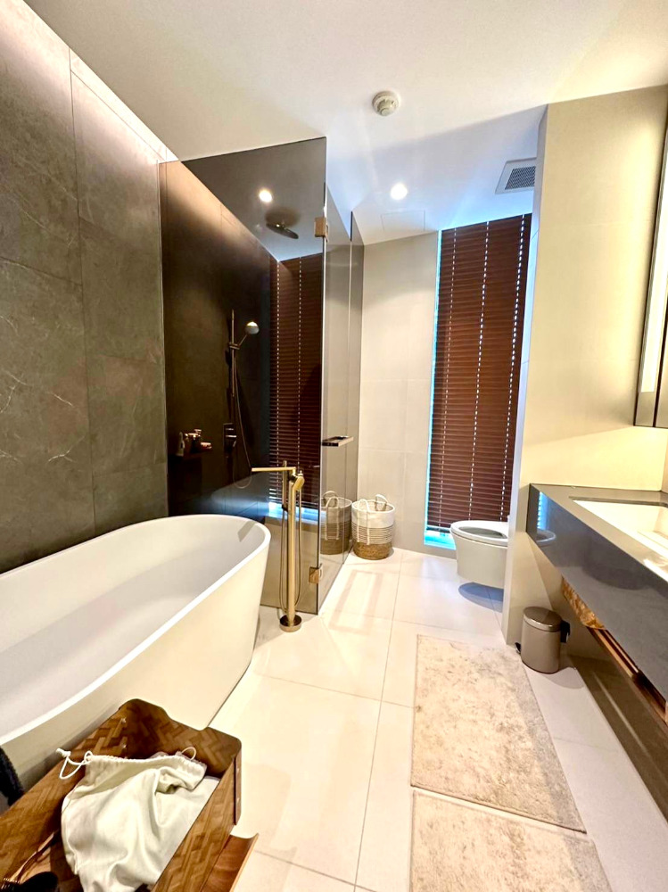 The Estelle Sukhumvit 26:  4bed 4bath 229 sqm. 95,000,000 Am: 0656199198