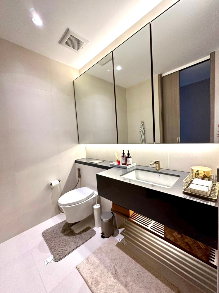 The Estelle Sukhumvit 26:  4bed 4bath 229 sqm. 95,000,000 Am: 0656199198