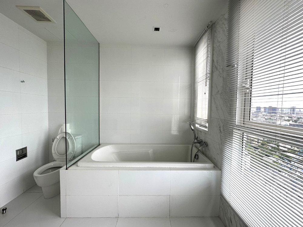 HQ by Sansiri: 2bed 2bath 100sqm. 19,500,000 Am: 0656199198