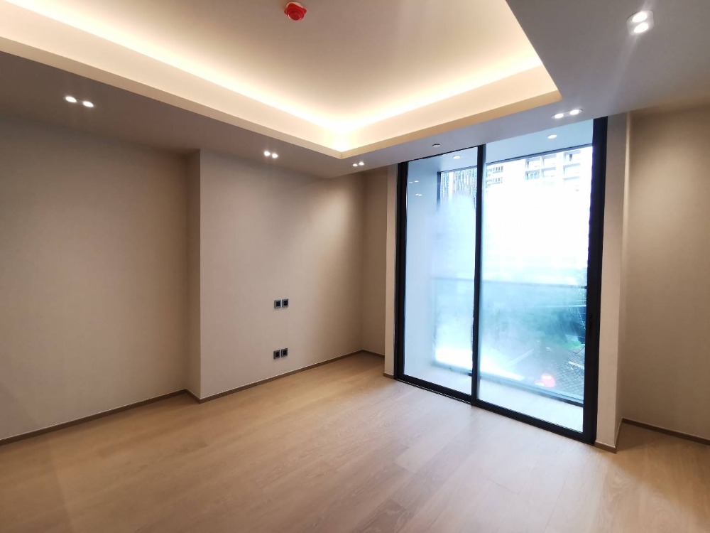 Tonson One Residence: 1bed 1bath 57sqm. 19,800,000 Am: 0656199198