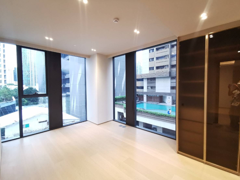 Tonson One Residence: 1bed 1bath 57sqm. 19,800,000 Am: 0656199198