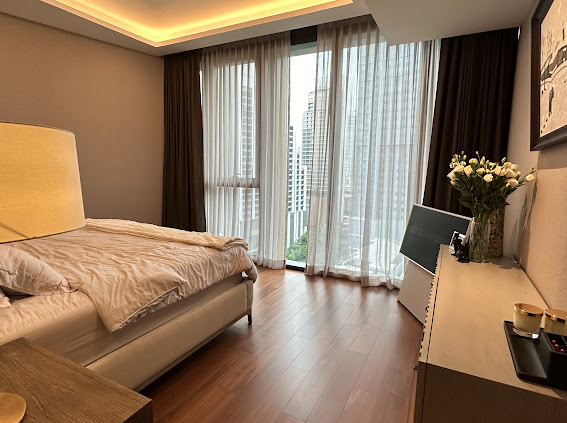 The Estelle Sukhumvit 26:  4bed 4bath 229 sqm. 95,000,000 Am: 0656199198