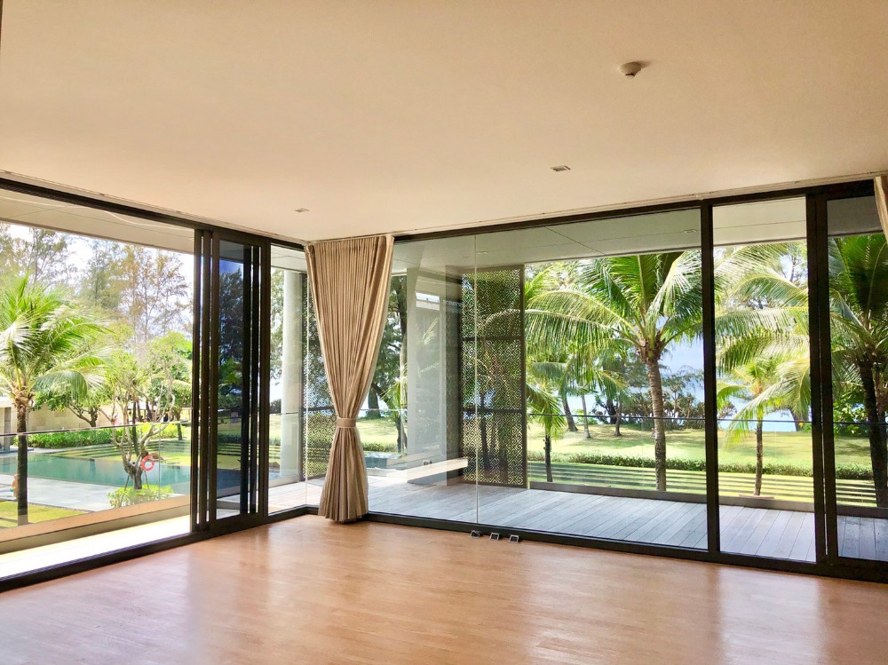 Baan Mai Khao Penthouse: 3bed 4bath 263sqm. 55,000,000 Am: 0656199198