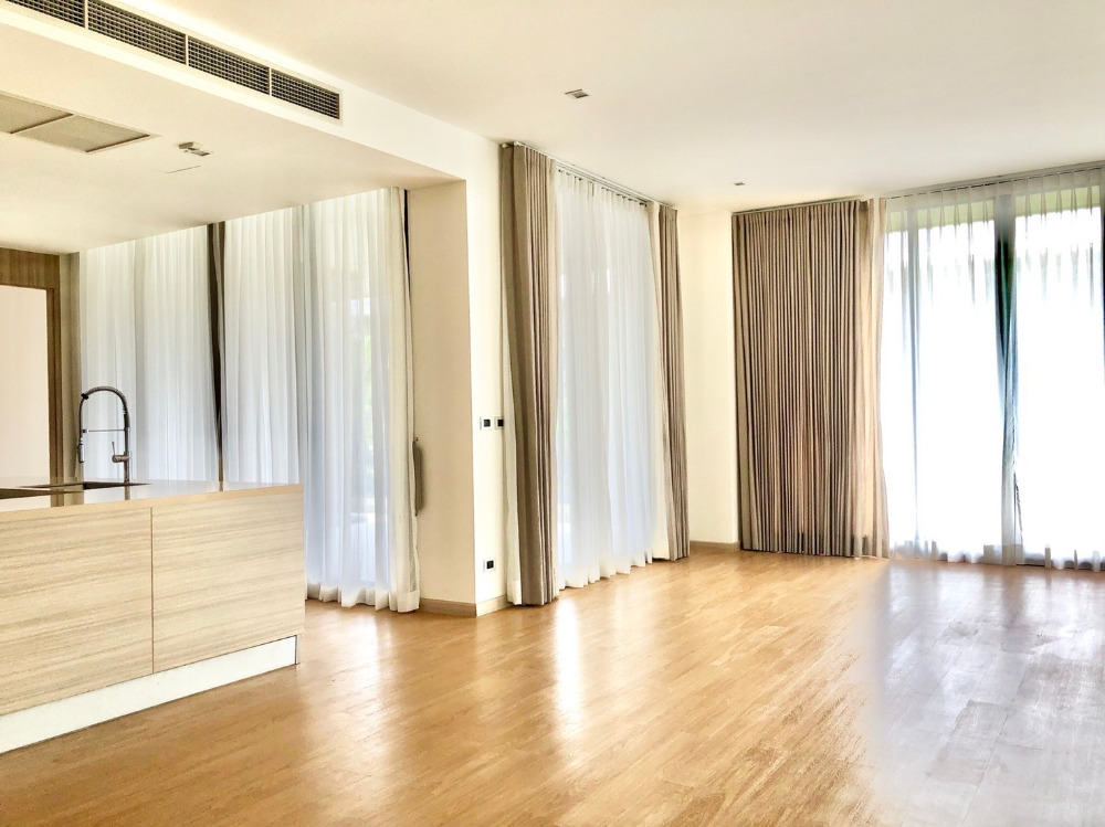 Baan Mai Khao Penthouse: 3bed 4bath 263sqm. 55,000,000 Am: 0656199198