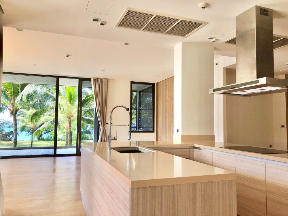 Baan Mai Khao Penthouse: 3bed 4bath 263sqm. 55,000,000 Am: 0656199198