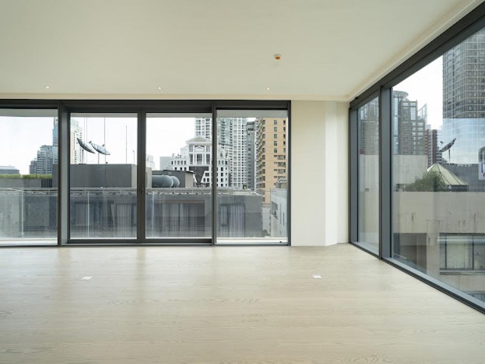 SCOPE LANGSUAN 2 Bed: 2 bed 3 bath 156sqm 84,600,000 Am: 0656199198