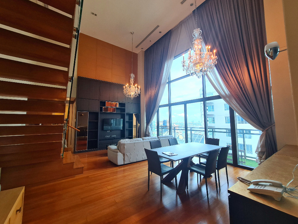 Bright Sukhumvit 24 Duplex for rent: 3bed 3bath Duplex 180sqm. 100,000/mth Am: 0656199198