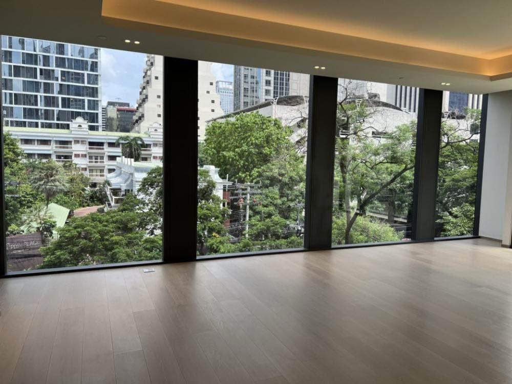 Tonson One Residence: 2bed 2bath 108sqm 159,000/mth Am: 0656199198