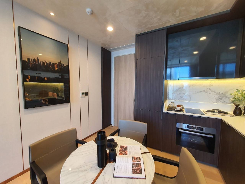 Anil Sathorn: 1bed 1bath 46sqm. 10,900,000 Brandnew Fully Furnished Am: 0656199198