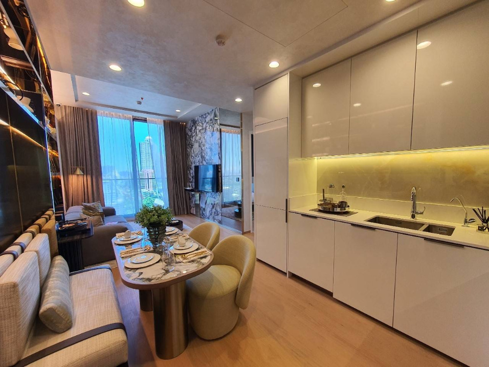 Anil Sathorn: 2bed 2bath 63.53sqm. 17,500,000 fully furnished Am: 0656199198