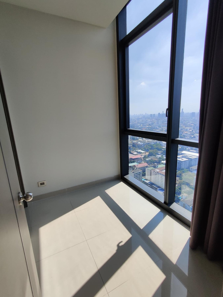 The Monument Thonglor: 3bed 252sqm. 350,000/mth Am: 0656199198