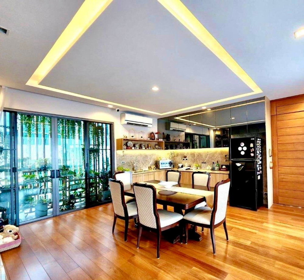 House for sell Sukhumvit 71: 153sqwah 1,800sqm. 6bed 219,000,000 Am: 0656199198