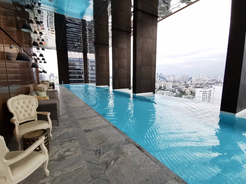 Khun by Yoo: 2bed 2bath 97.75sqm. 33,990,000 Am: 0656199198