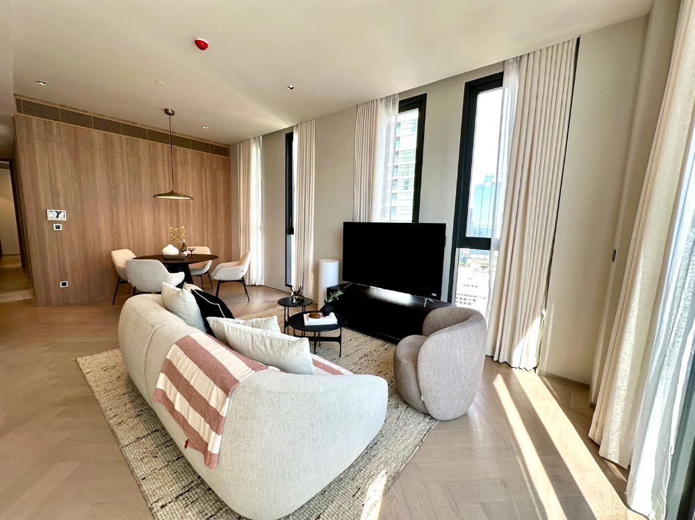 The Reserve Sathorn: 2bed 2bath 79.70sqm 21,900,000 Fully Furnished Am: 0656199198