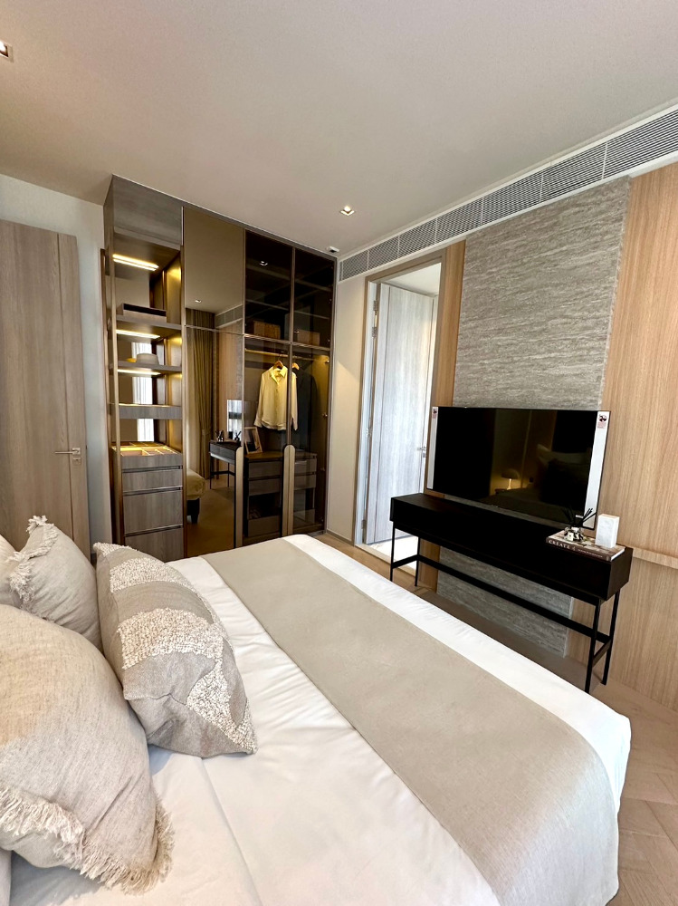 The Reserve Sathorn: 2bed 2bath 79.70sqm 21,900,000 Fully Furnished Am: 0656199198