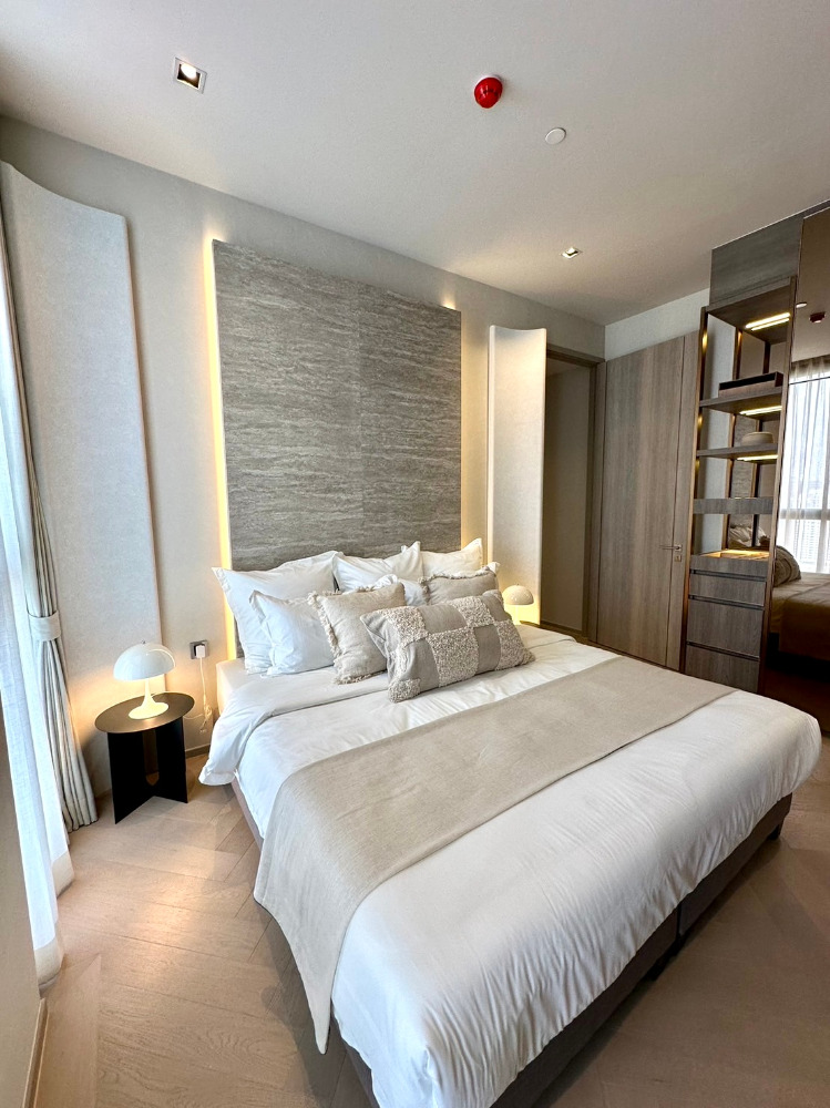 The Reserve Sathorn: 2bed 2bath 79.70sqm 21,900,000 Fully Furnished Am: 0656199198