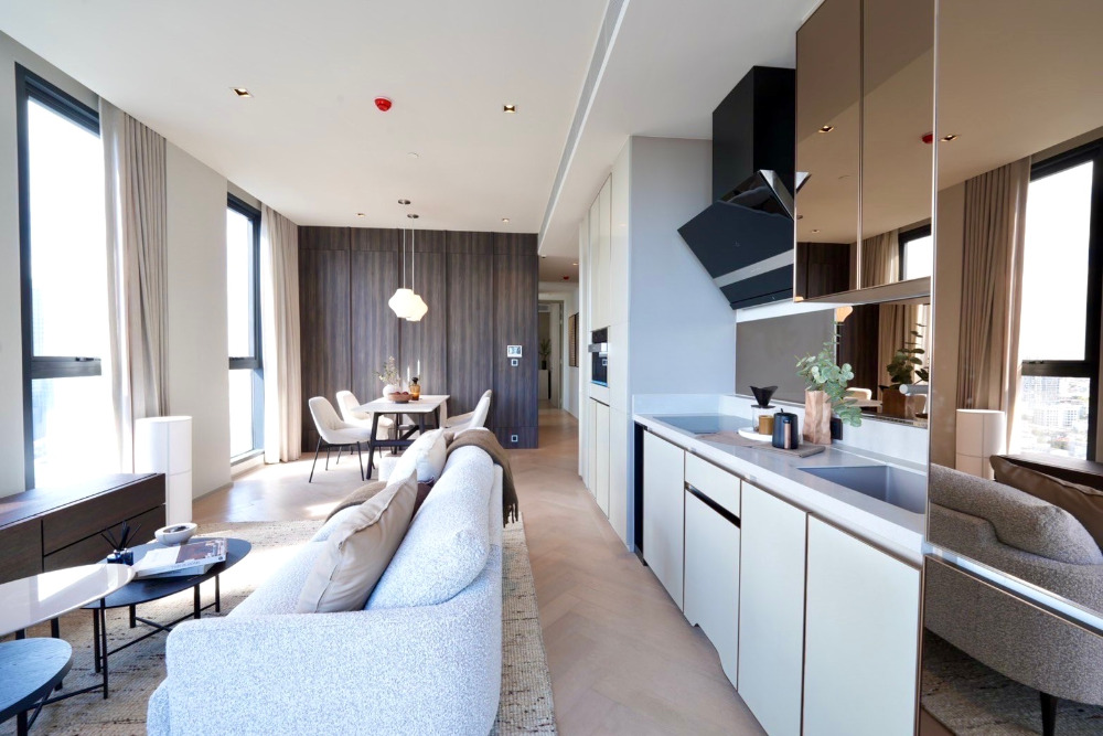 The Reserve Sathorn: 2bed 2bath 89.60sqm. 22,500,000 Am: 0656199198