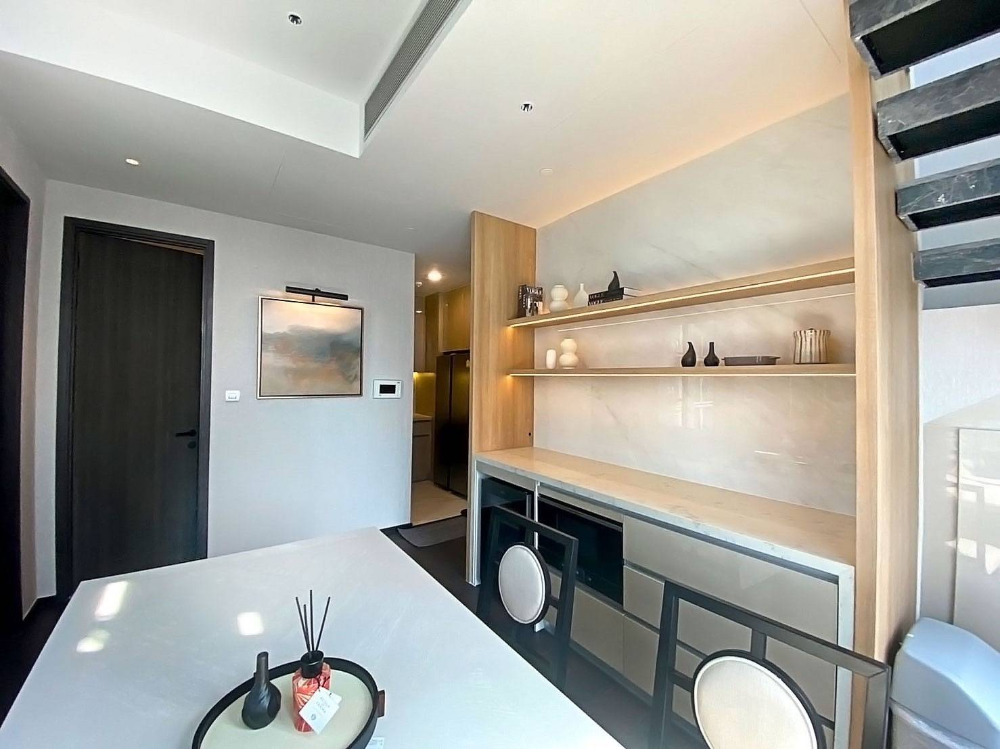 Laviq Sukhumvit 57 Duplex: 2bed 2bath 98sqm. 120,000/mth Am: 0656199198