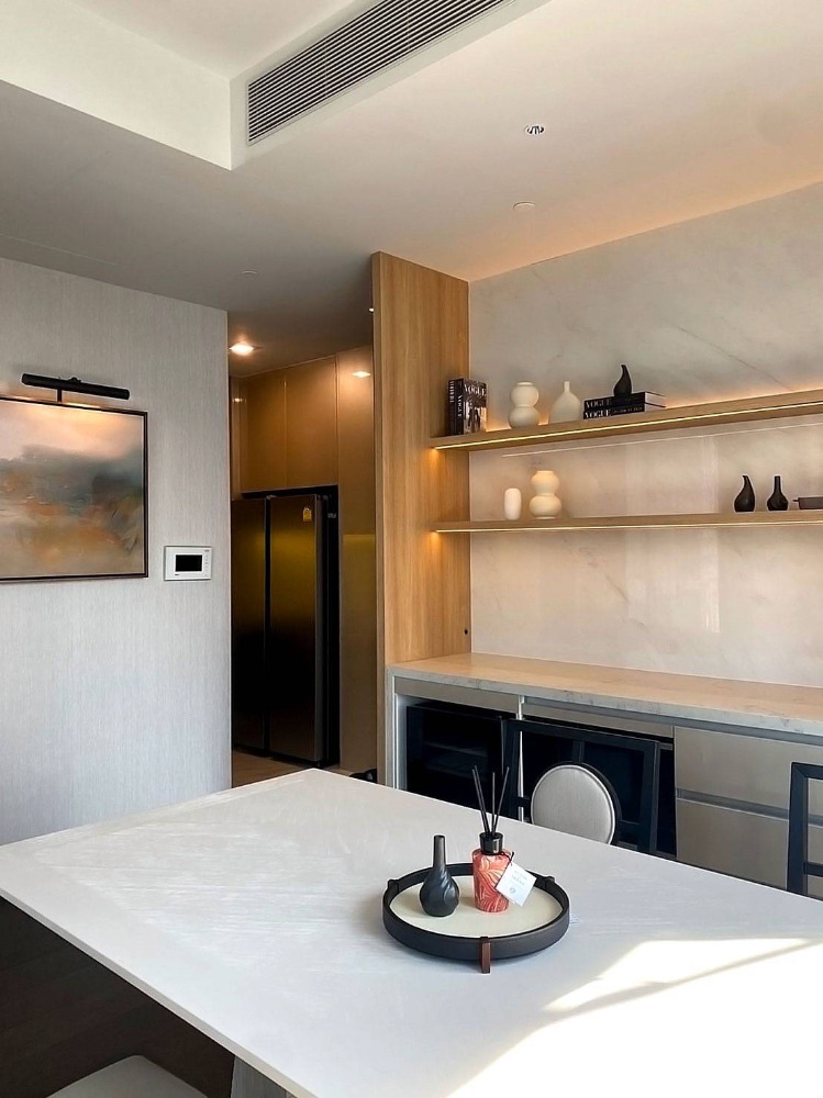 Laviq Sukhumvit 57 Duplex: 2bed 2bath 98sqm. 120,000/mth Am: 0656199198