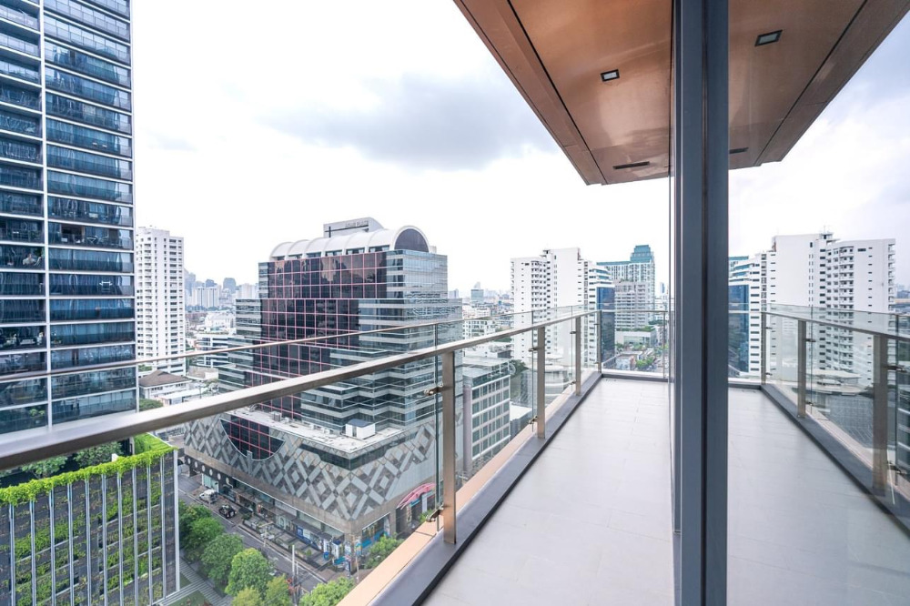 Khun by Yoo:  2bed 2bath  82sqm. 120,000/mth. Am: 0656199198