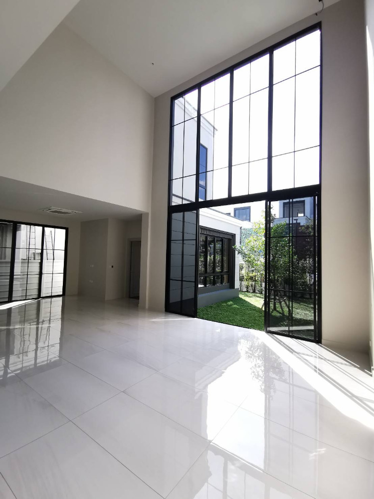 Malton Gates Krungthep Kreetha: 109.8sqwah 544sqm. 5bed 5bath 57,000,000 Am: 0656199198