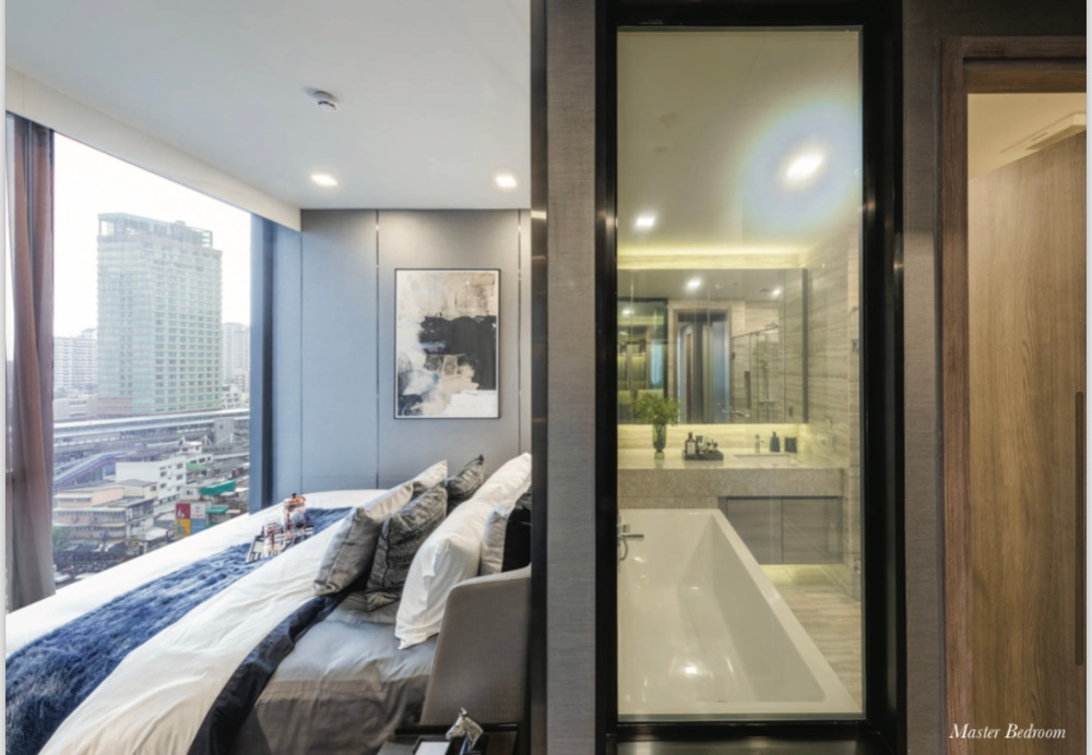 Celes Asoke: 2bed 2bath 70sqm. 18,900,000 Am: 0656199198