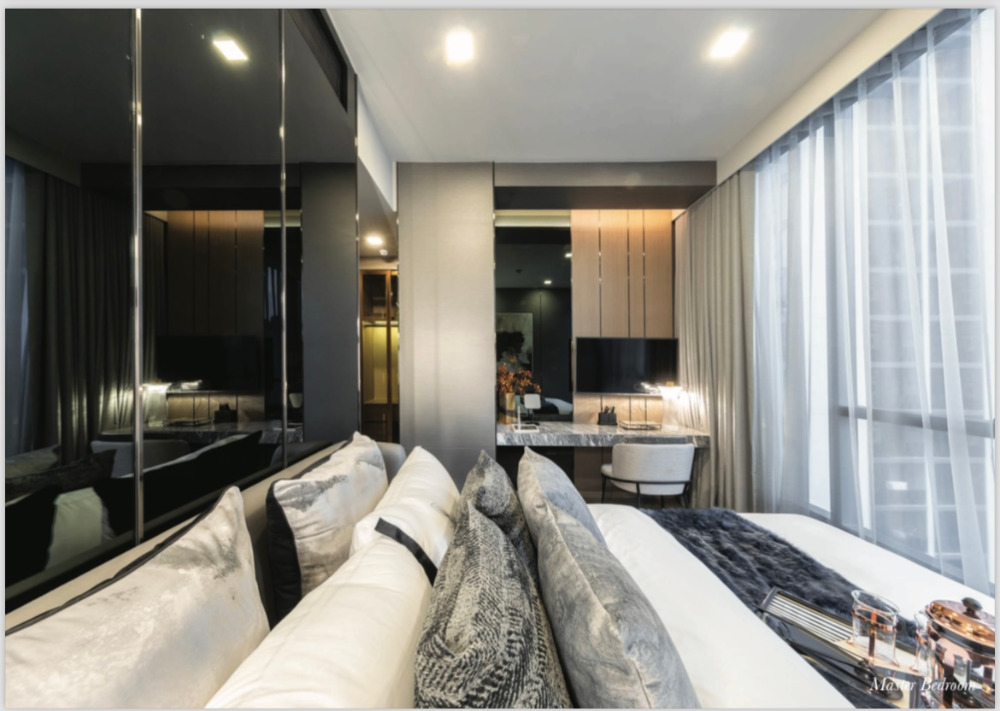 Celes Asoke: 2bed 2bath 70sqm. 18,900,000 Am: 0656199198